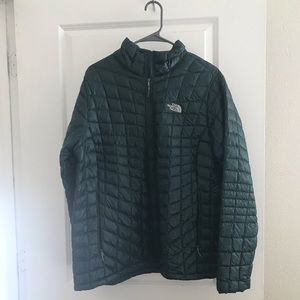 Northface women’s Primaloft Thermoball Coat